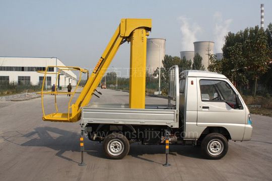 點(diǎn)擊查看詳細(xì)信息<br>標(biāo)題：電動(dòng)高空作業(yè)車 閱讀次數(shù)：3187