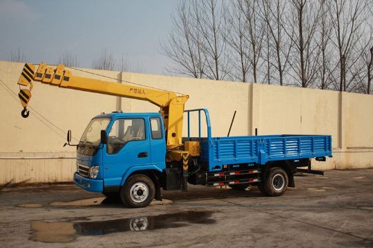 點擊查看詳細信息<br>標題：國四5噸隨車吊 閱讀次數(shù)：3149