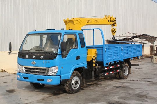 點擊查看詳細信息<br>標題：東風隨車吊 閱讀次數(shù)：2911