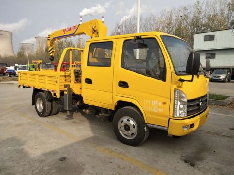 點擊查看詳細(xì)信息<br>標(biāo)題：凱馬雙排隨車吊 閱讀次數(shù)：1884