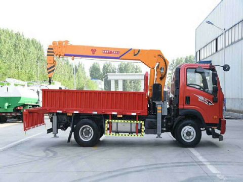 點擊查看詳細(xì)信息<br>標(biāo)題：4噸重汽王牌隨車吊 閱讀次數(shù)：1873