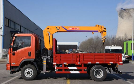 點擊查看詳細(xì)信息<br>標(biāo)題：4噸大運(yùn)隨車吊 閱讀次數(shù)：1713